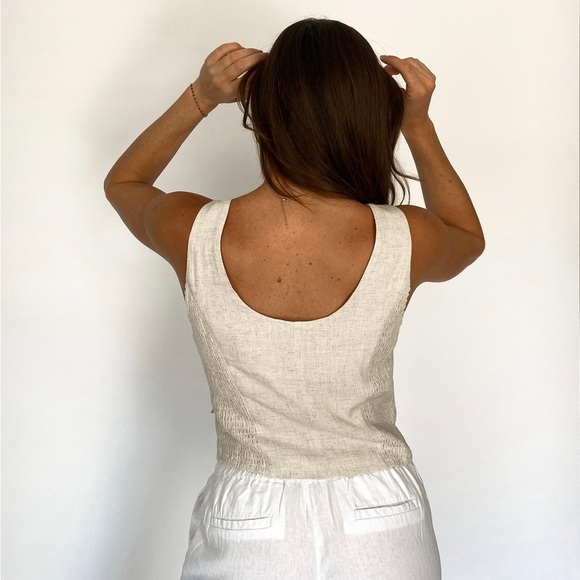 Coastal Linen Vest - Picture 3 of 4